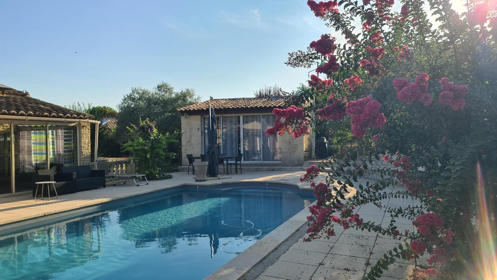 Appartements Dans Villa Privee Avec Piscine, Jardin, Parking Clos, Wifi, Climatisation 메이헤이유 외부 사진