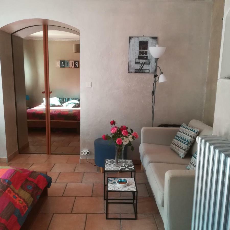 Appartements Dans Villa Privee Avec Piscine, Jardin, Parking Clos, Wifi, Climatisation 메이헤이유 외부 사진