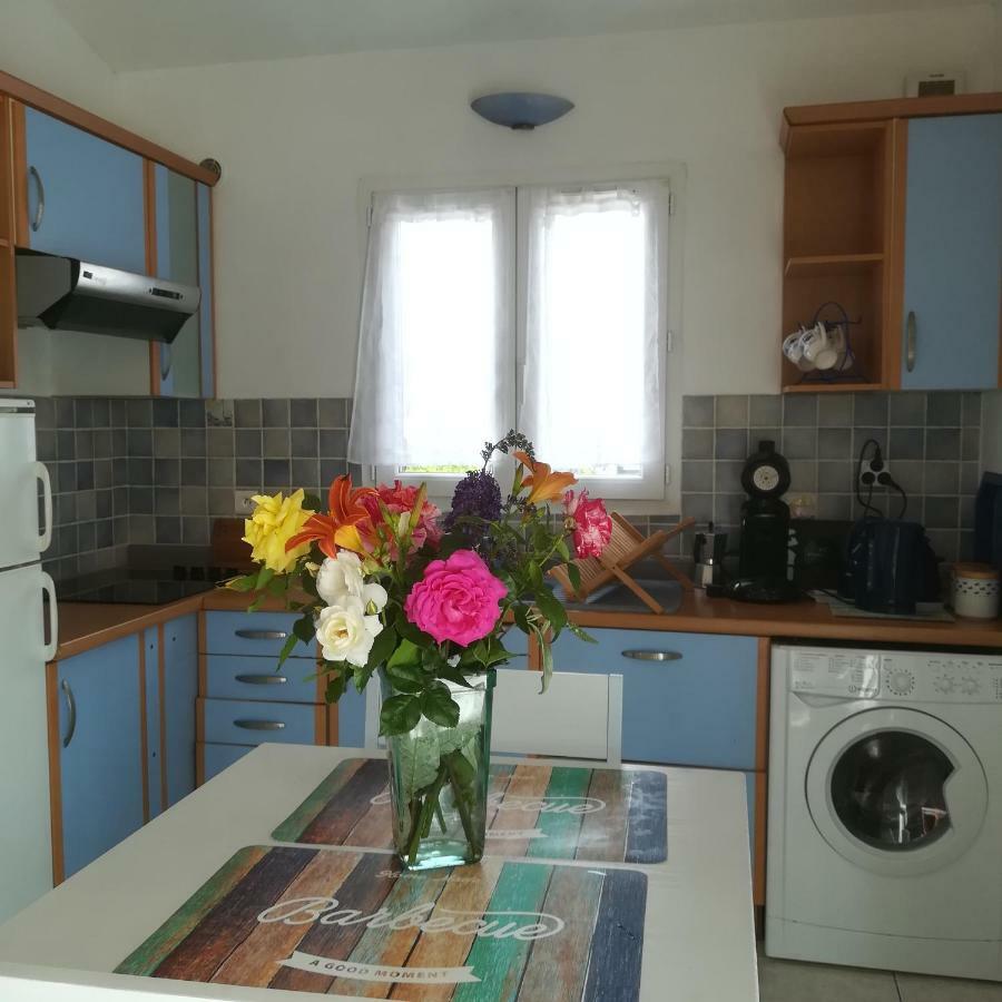 Appartements Dans Villa Privee Avec Piscine, Jardin, Parking Clos, Wifi, Climatisation 메이헤이유 외부 사진