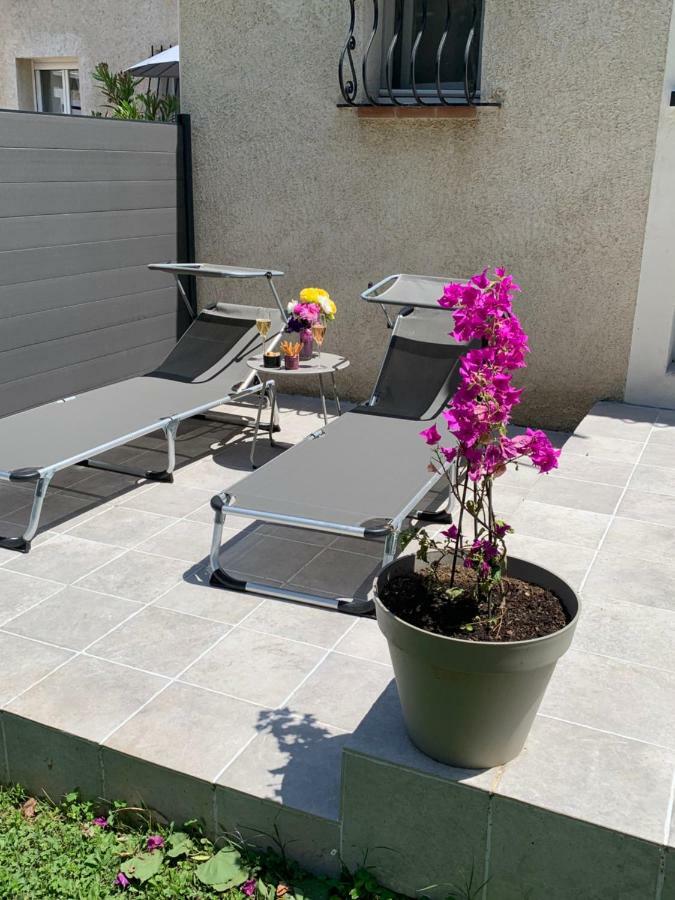 Appartements Dans Villa Privee Avec Piscine, Jardin, Parking Clos, Wifi, Climatisation 메이헤이유 외부 사진
